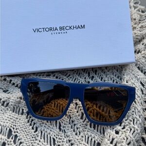 Victoria Beckham Navy Sunglasses with Quilted Black Case and Box - Brand New